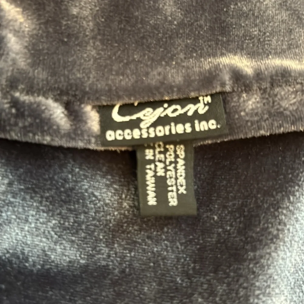 Cejon Gray Velvet Embroidered Scarf